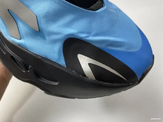 Boost ADIDAS 700 MNVN Cyan' Yeezy 'Bright GZ3079 0629